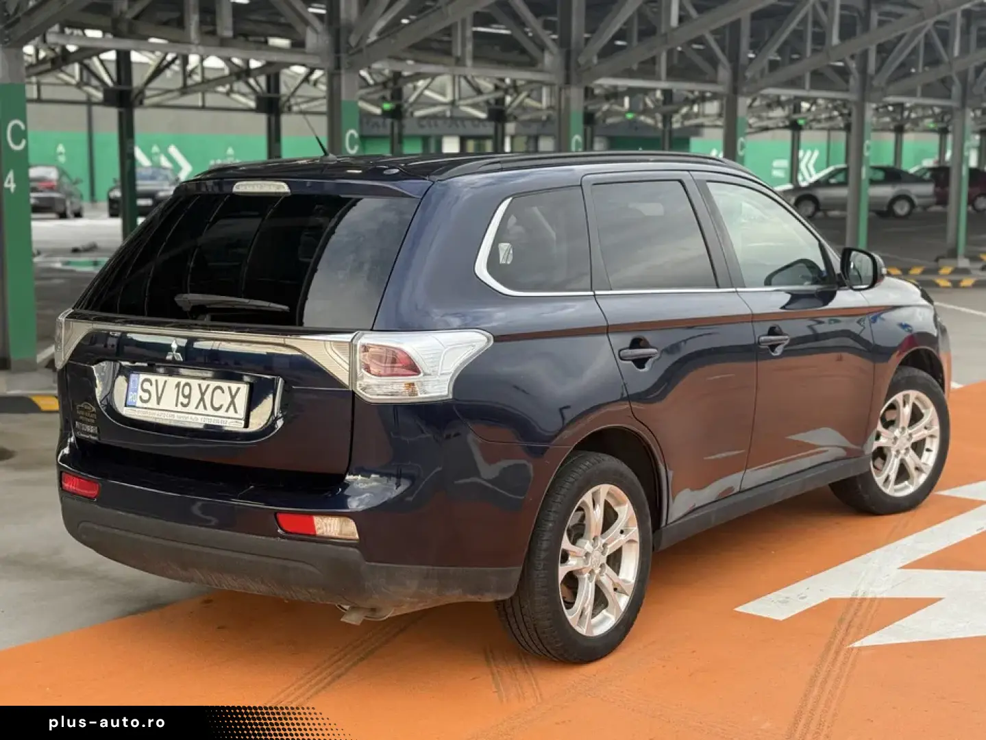 Mitsubishi Outlander 7 locuri 2015 NAVI DIESEL GARANTIE