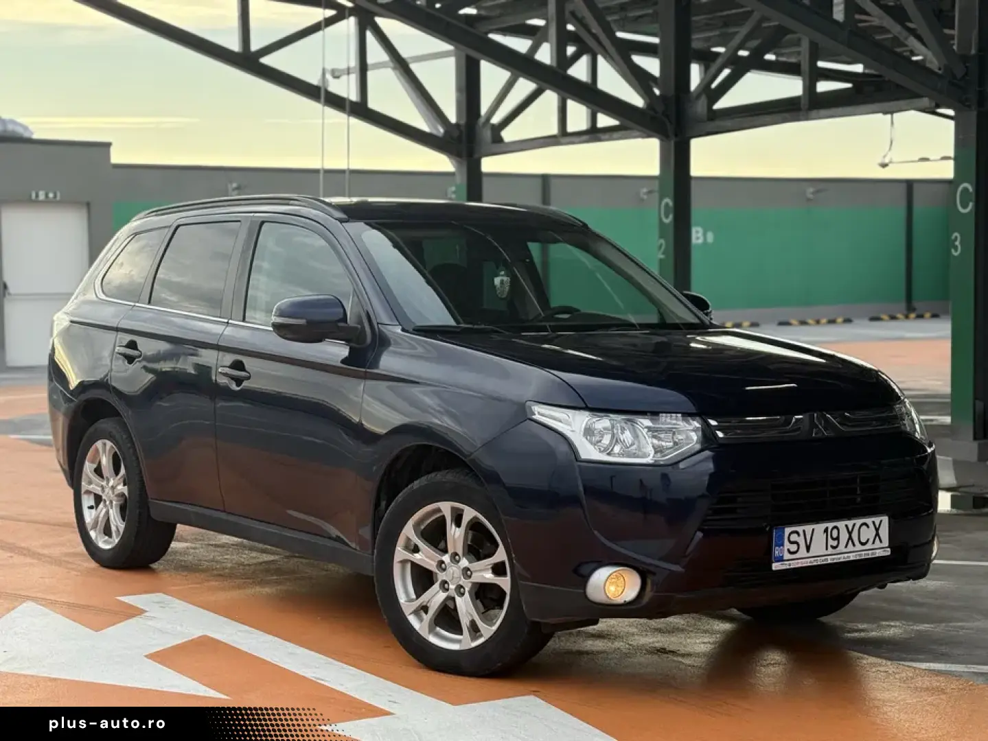 Mitsubishi Outlander 7 locuri 2015 NAVI DIESEL GARANTIE