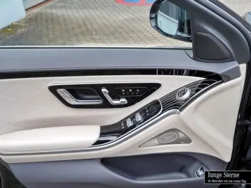MERCEDES-BENZ S 580eL AMG MAYBACH22'' PANO…