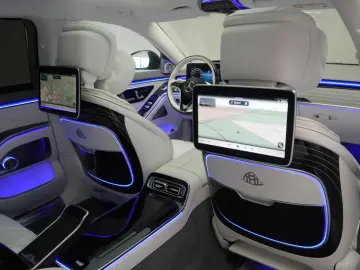 MERCEDES-BENZ S 680 Maybach 4Matic Distr Pano Chauff…