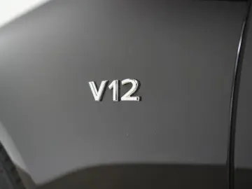 MERCEDES-BENZ S 680 Maybach 4Matic Distr Pano Chauff…