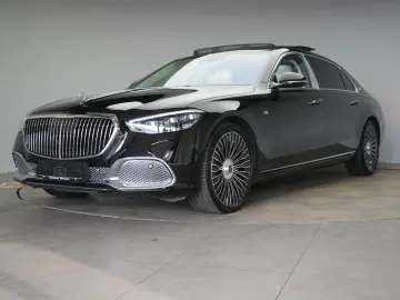 MERCEDES-BENZ S 680 Maybach 4Matic Distr Pano Chauff…