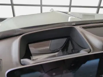 MERCEDES-BENZ  4M Maybach  elek.Fondtüren 4Sitzer NP270T€