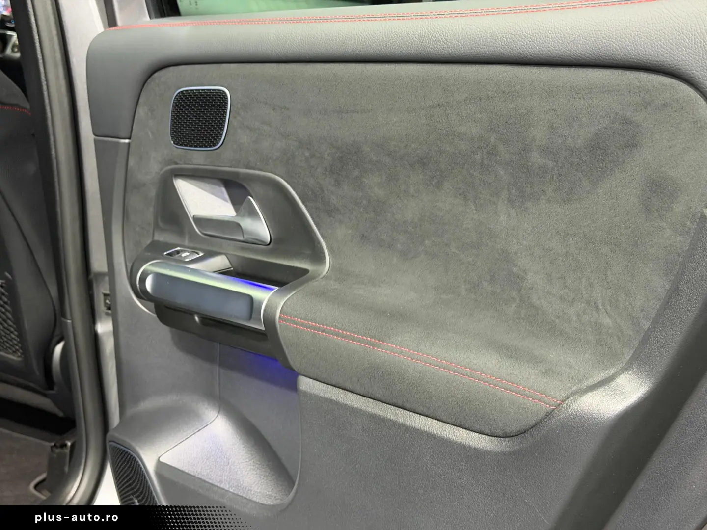 MERCEDES BENZ GLB 220 MHEW AMG