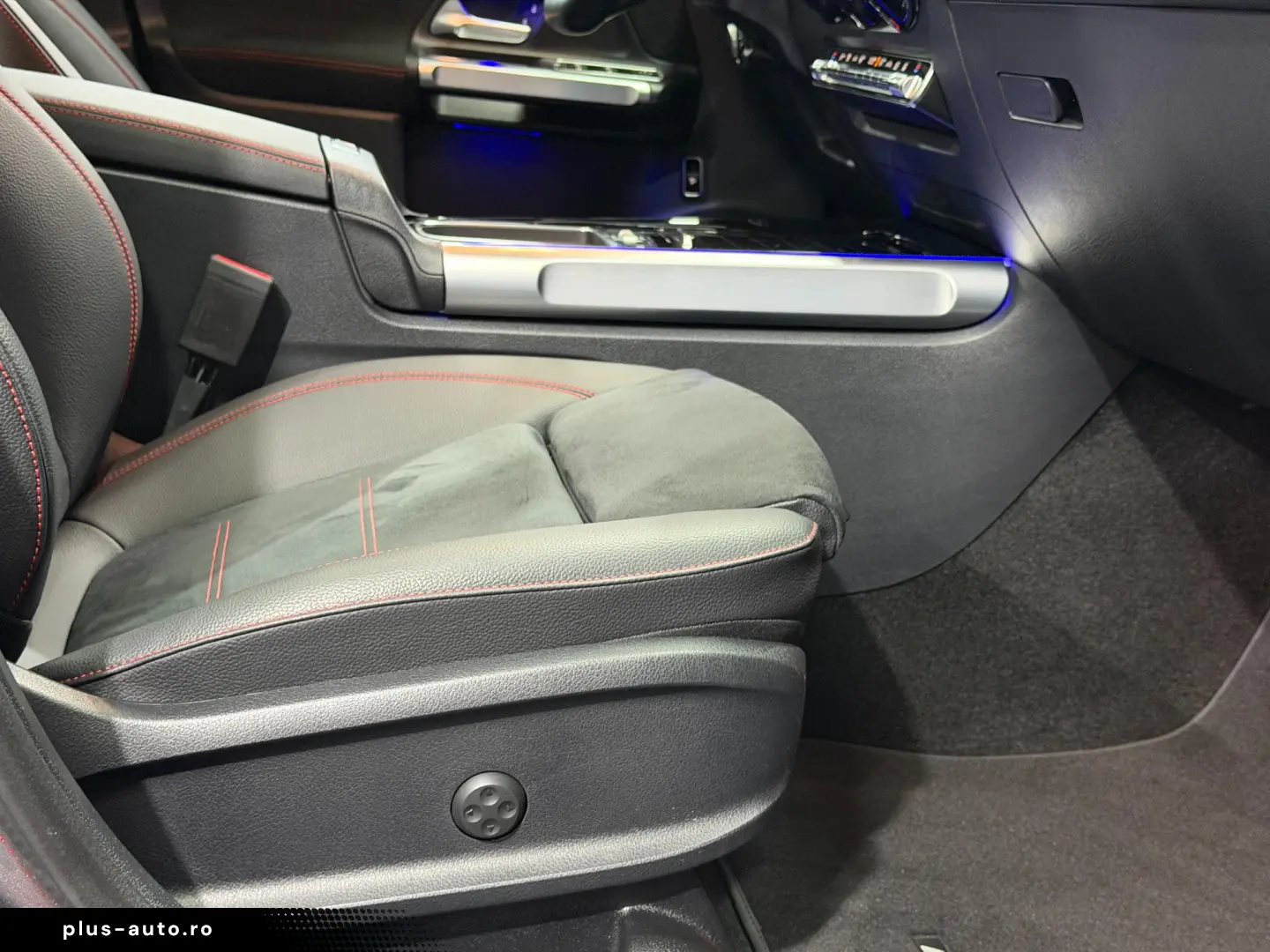 MERCEDES BENZ GLB 220 MHEW AMG