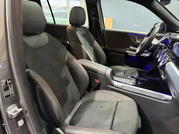 MERCEDES BENZ GLB 220 MHEW AMG