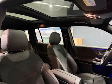 MERCEDES BENZ GLB 220 MHEW AMG