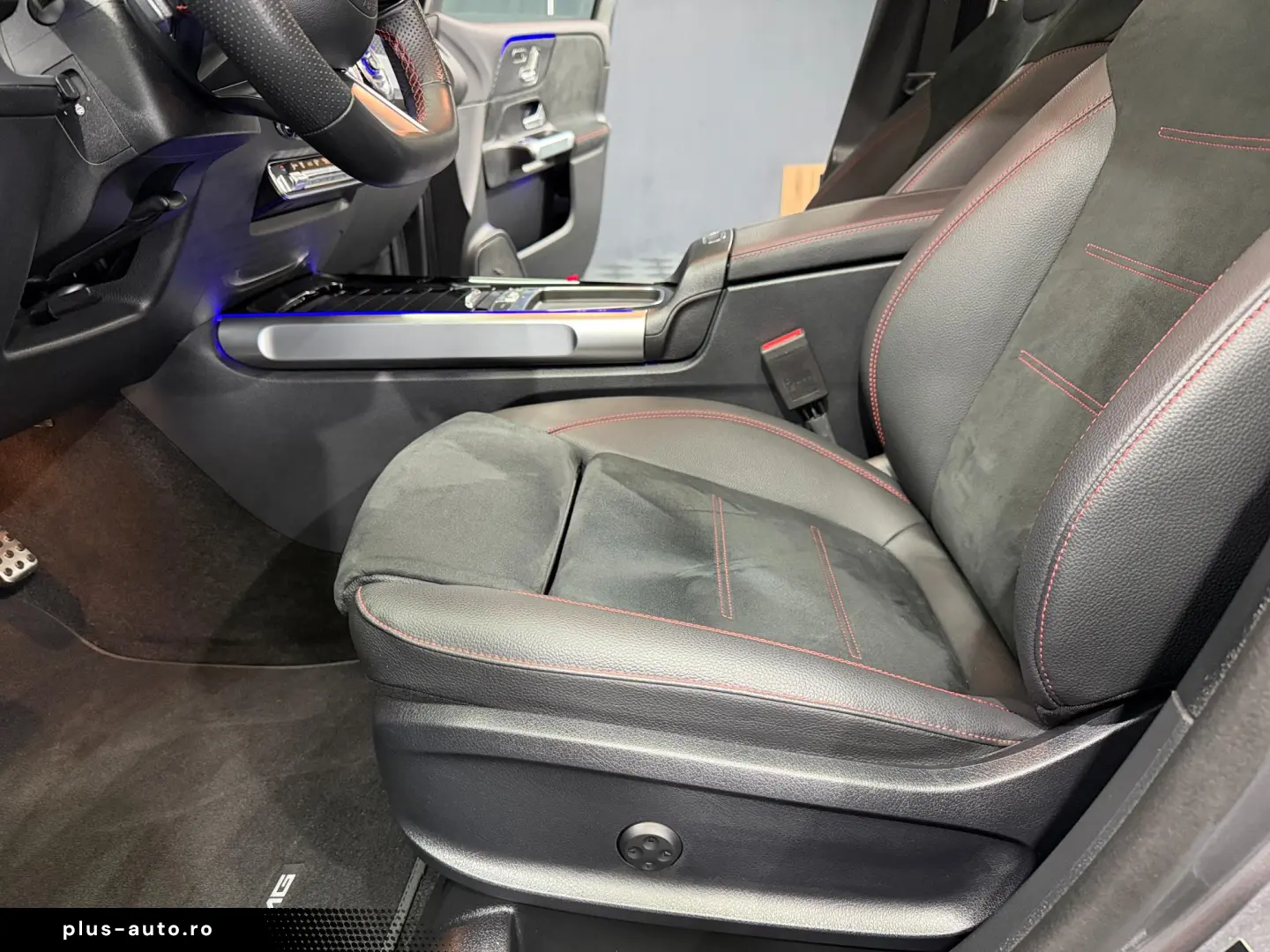 MERCEDES BENZ GLB 220 MHEW AMG