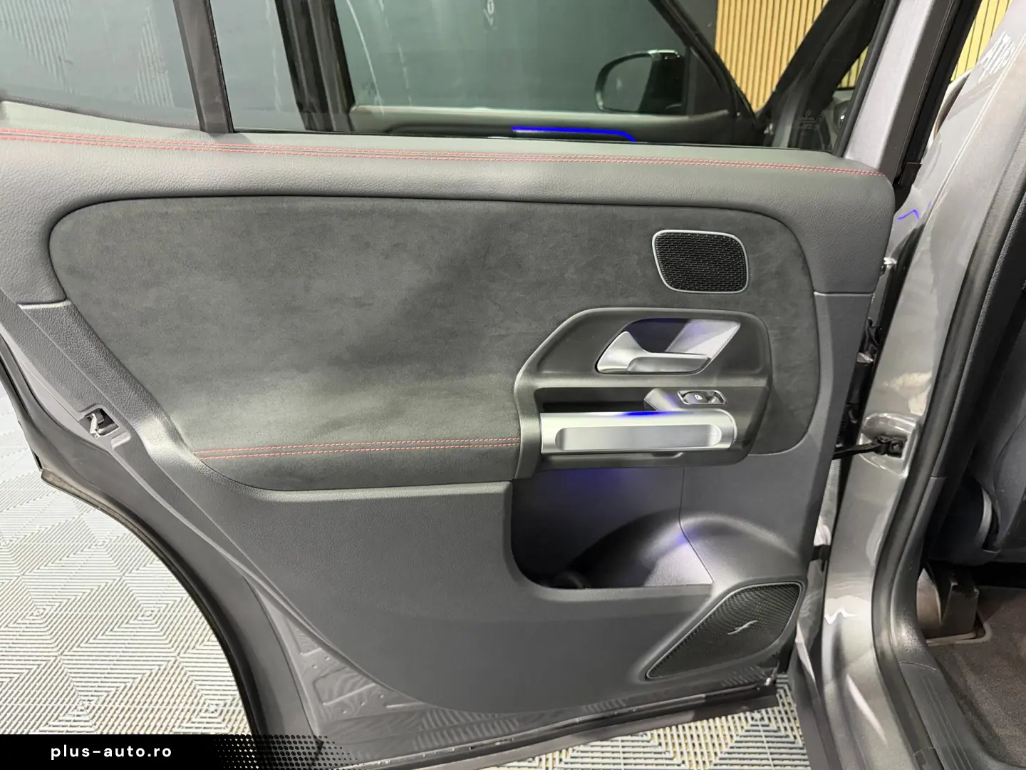 MERCEDES BENZ GLB 220 MHEW AMG