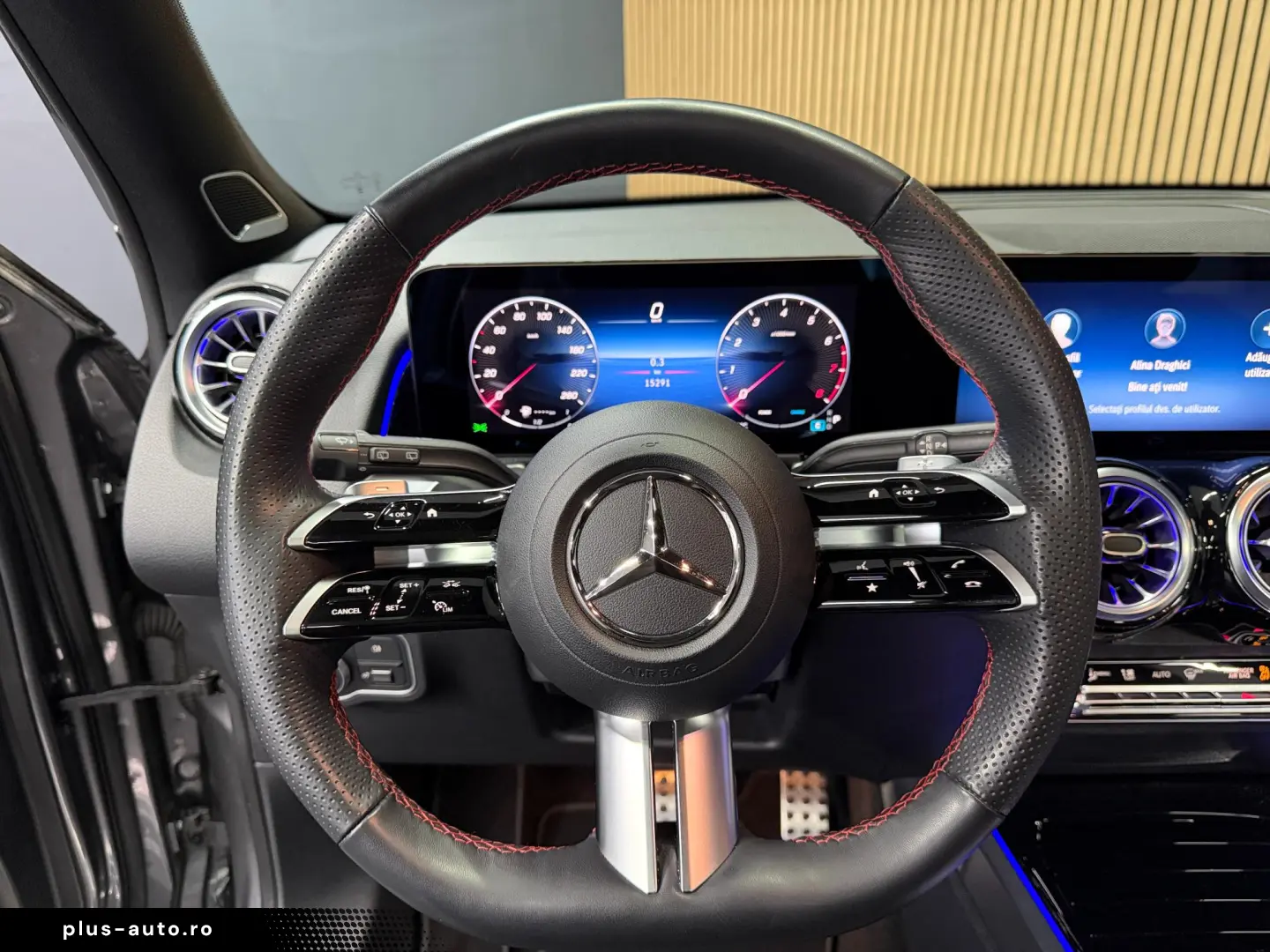 MERCEDES BENZ GLB 220 MHEW AMG