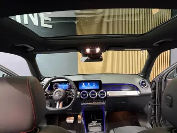 MERCEDES BENZ GLB 220 MHEW AMG