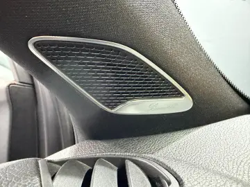 MERCEDES BENZ GLB 220 MHEW AMG