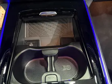 MERCEDES BENZ GLB 220 MHEW AMG