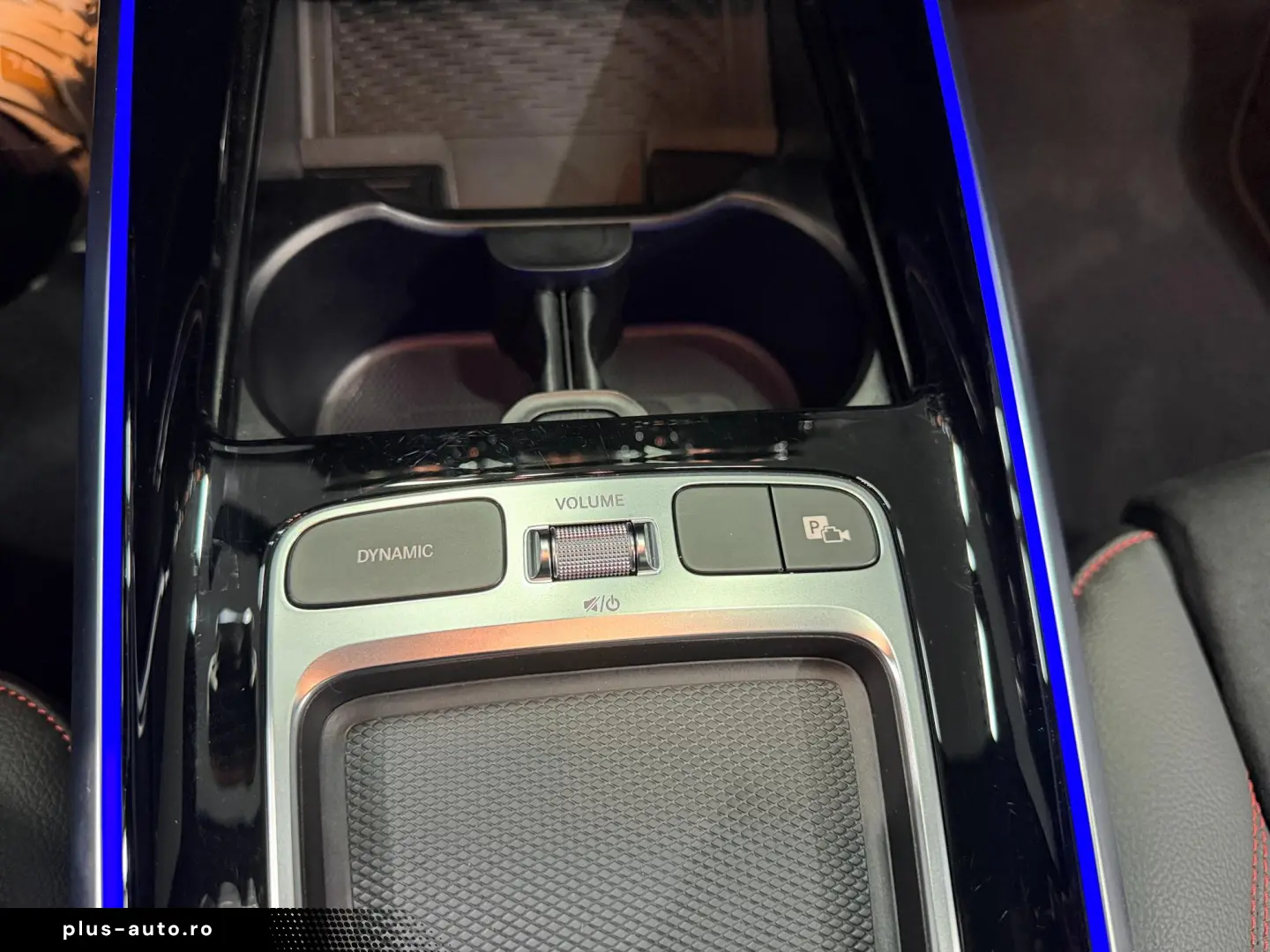 MERCEDES BENZ GLB 220 MHEW AMG