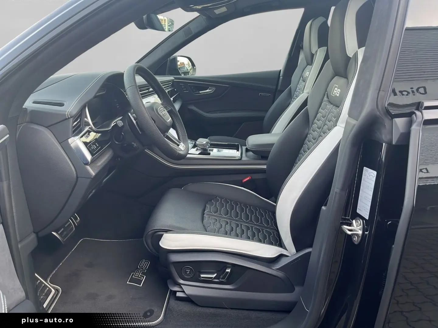 AUDI RSQ8 441 KW MATRIX STANDH AHK PANO B&O