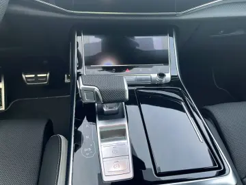AUDI RSQ8 441 KW MATRIX STANDH AHK PANO B&O