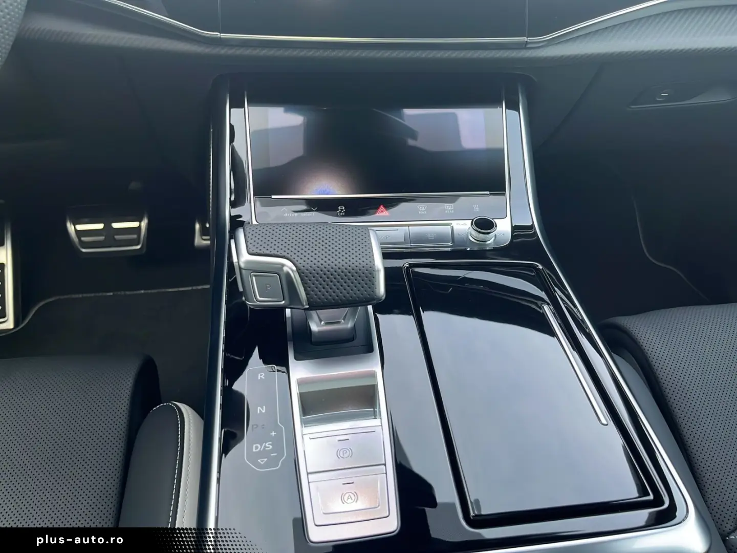 AUDI RSQ8 441 KW MATRIX STANDH AHK PANO B&O