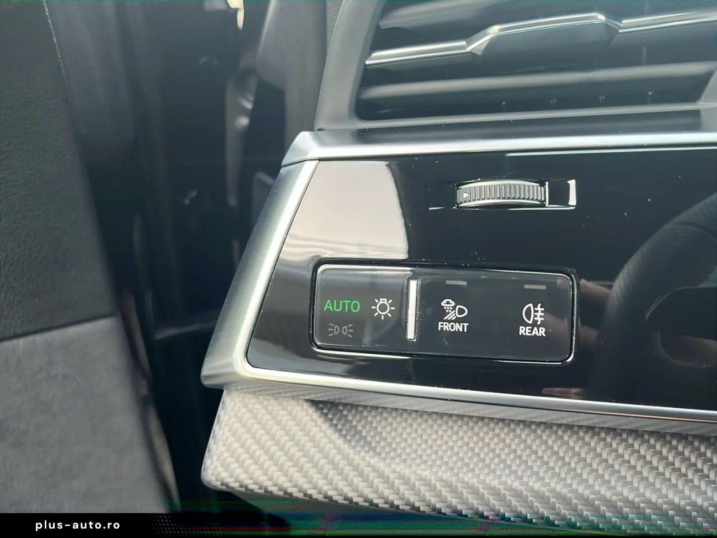 AUDI RSQ8 441 KW MATRIX STANDH AHK PANO B&O