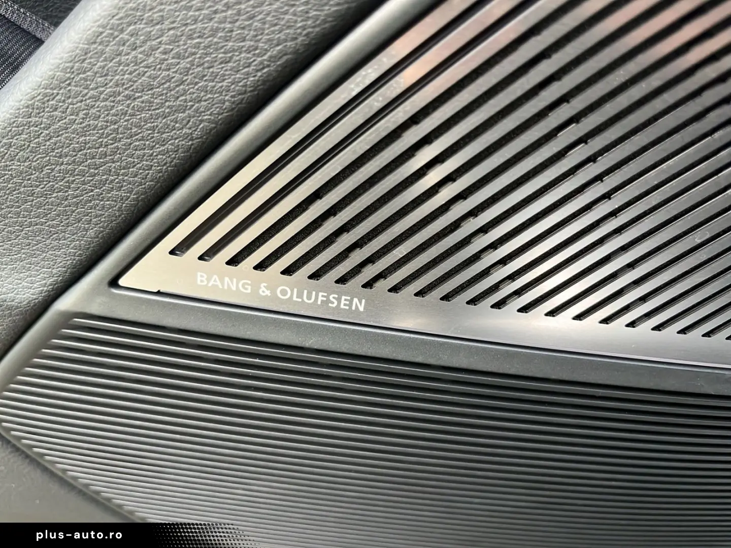 AUDI RSQ8 441 KW MATRIX STANDH AHK PANO B&O