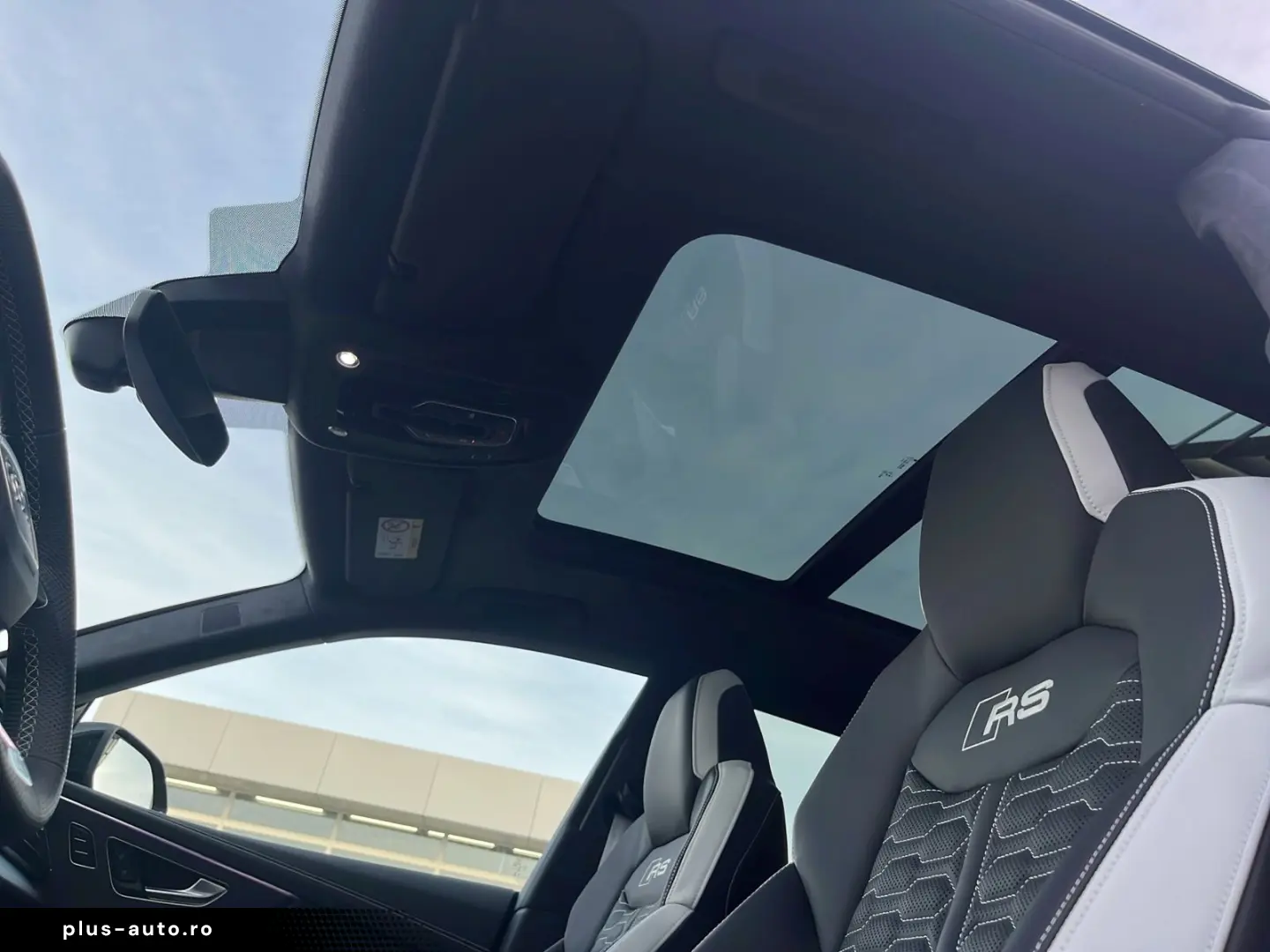 AUDI RSQ8 441 KW MATRIX STANDH AHK PANO B&O