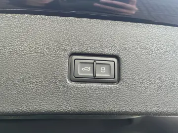 AUDI RSQ8 441 KW MATRIX STANDH AHK PANO B&O