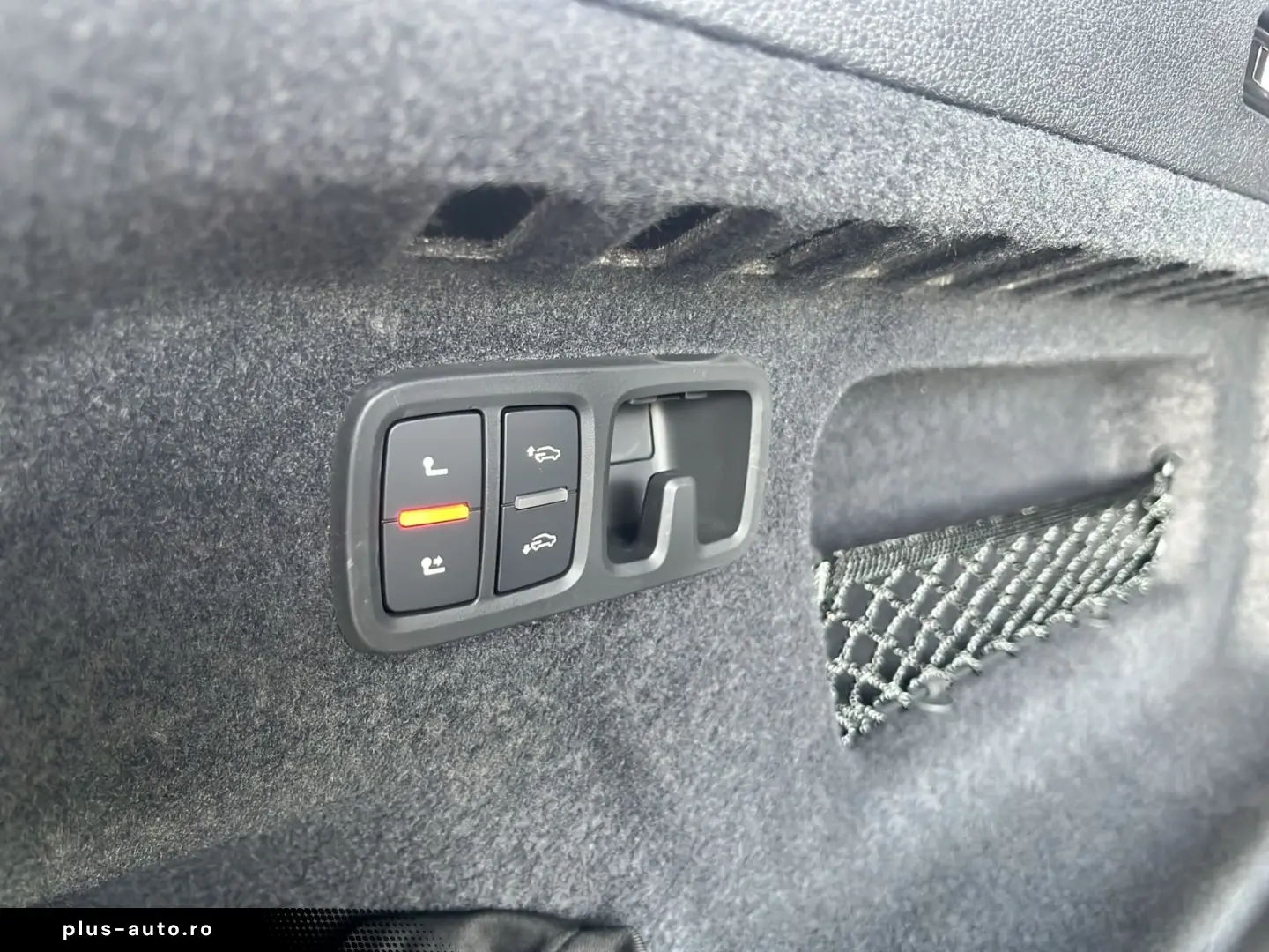 AUDI RSQ8 441 KW MATRIX STANDH AHK PANO B&O