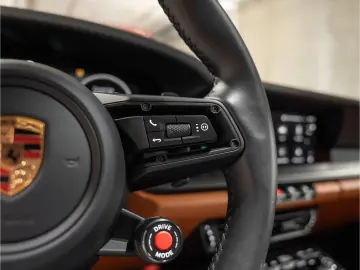 PORSCHE 911 Carrera GTS BOSE InnoDrive PCCB Lift-VA