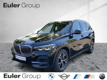 BMW X5 xDr 40d StandHZG Pano AHK Luftfed. Navi Leder