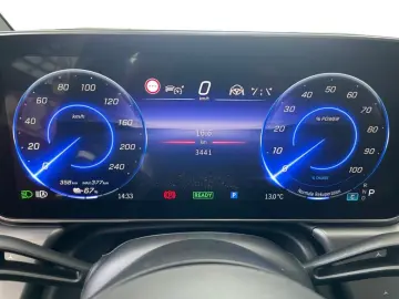 MERCEDES-BENZ EQE 350 AMG AMG MBUX Burm Night Fahrassist HUD