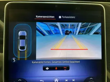 MERCEDES-BENZ EQE 300 MBUX AHK Wide Cam LED Navi AUT…