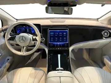 MERCEDES-BENZ EQE 300 MBUX AHK Wide Cam LED Navi AUT…