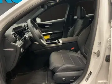 Mercedes-Benz C 200 AVANTGARDE DISTRONIC 4x
