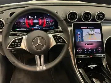 Mercedes-Benz C 200 AVANTGARDE DISTRONIC 4x