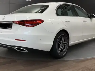 Mercedes-Benz C 200 AVANTGARDE DISTRONIC 4x