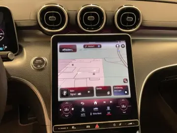 Mercedes-Benz C 200 AVANTGARDE DISTRONIC 4x