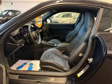 PORSCHE 911 Carrera  GTS  Mwst  erst 2249 km  Led  Bose