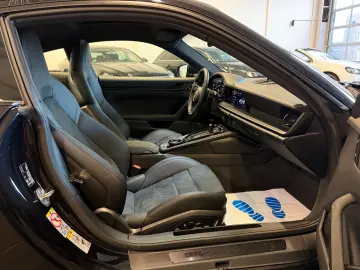 PORSCHE 911 Carrera  GTS  Mwst  erst 2249 km  Led  Bose