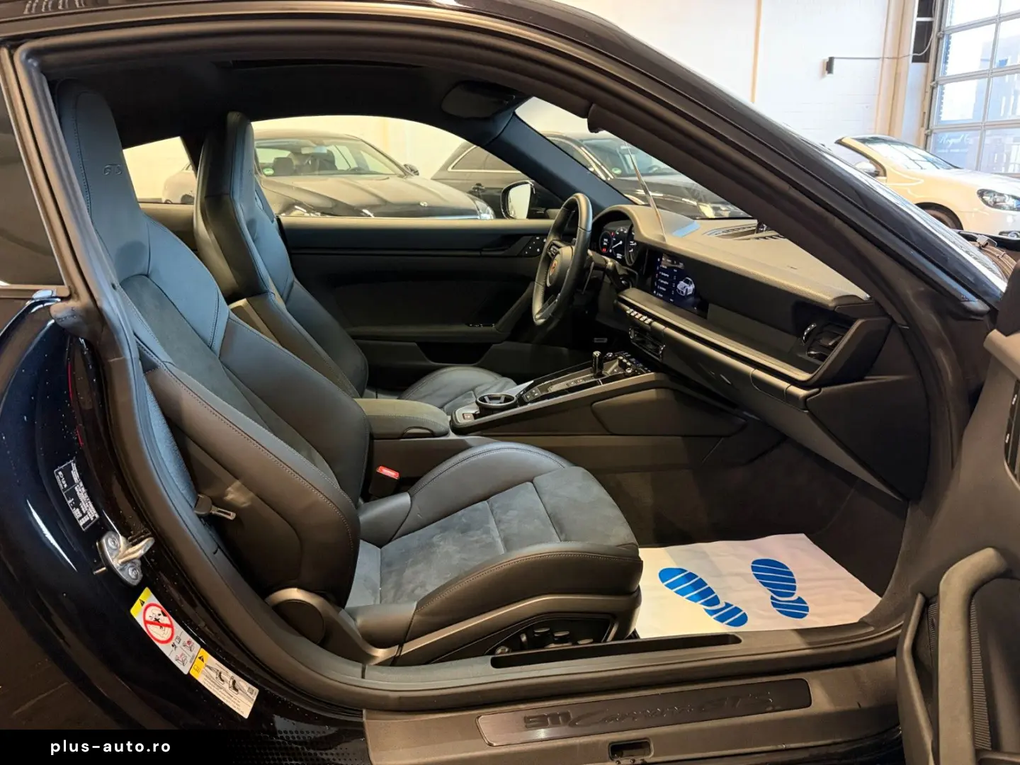 PORSCHE 911 Carrera  GTS  Mwst  erst 2249 km  Led  Bose