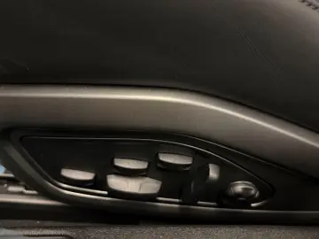 PORSCHE 911 Carrera  GTS  Mwst  erst 2249 km  Led  Bose