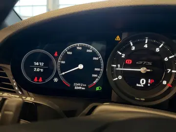 PORSCHE 911 Carrera  GTS  Mwst  erst 2249 km  Led  Bose