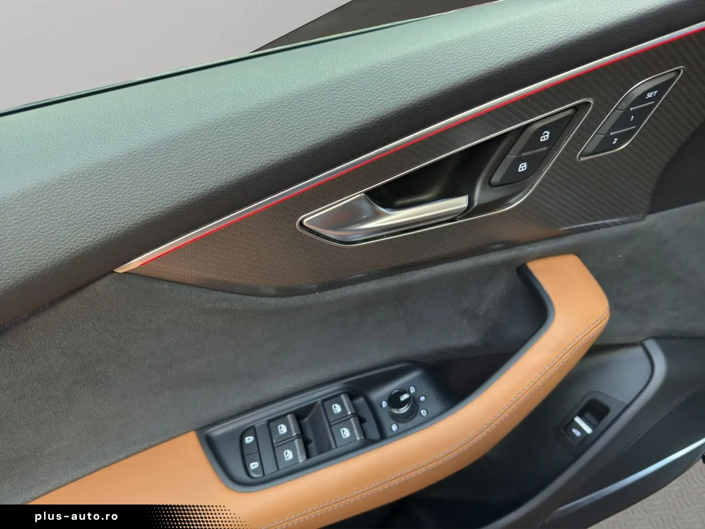 AUDI RSQ8 4.0 TFSI qu AHK MATRIX B&O PANO HUD 360