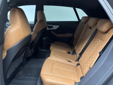 AUDI RSQ8 4.0 TFSI quattro Klima Navi Leder