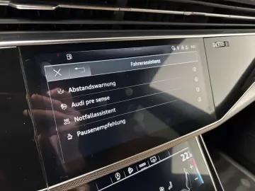AUDI RSQ8 4.0 TFSI quattro Klima Navi Leder