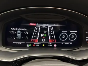 AUDI RSQ8 4.0 TFSI quattro Klima Navi Leder