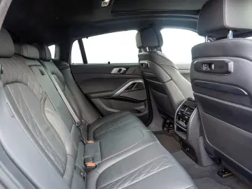 BMW X6 40d M-Sport Pro LUFT MASSAGE PANO-SKY STANDHZ