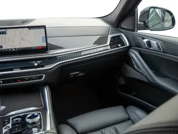 BMW X6 40d M-Sport Pro LUFT MASSAGE PANO-SKY STANDHZ