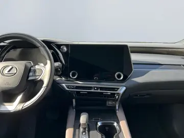Lexus RX 450h   2 5 l E-CVT  4x4 Plug-in LUXURY