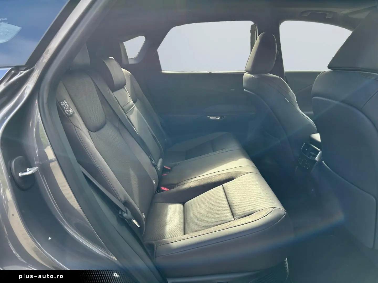 Lexus RX 450h   2 5 l E-CVT  4x4 Plug-in LUXURY