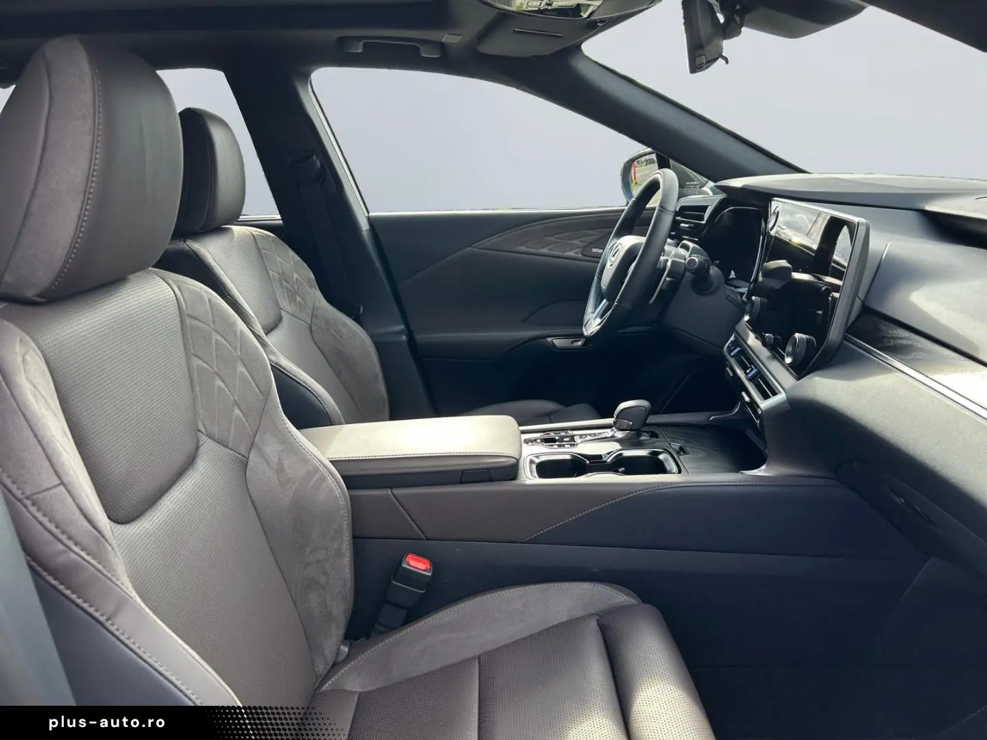 Lexus RX 450h   2 5 l E-CVT  4x4 Plug-in LUXURY