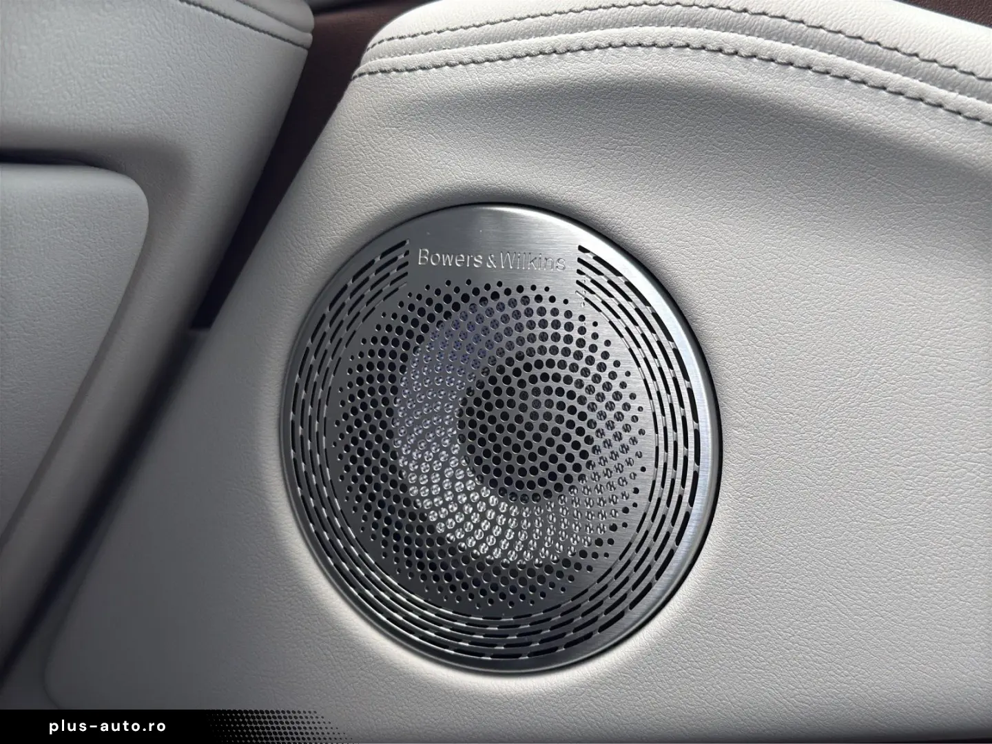 BMW XM 50e MASSAGE KLIMASITZE AHK 360  KAMERA B&W SO